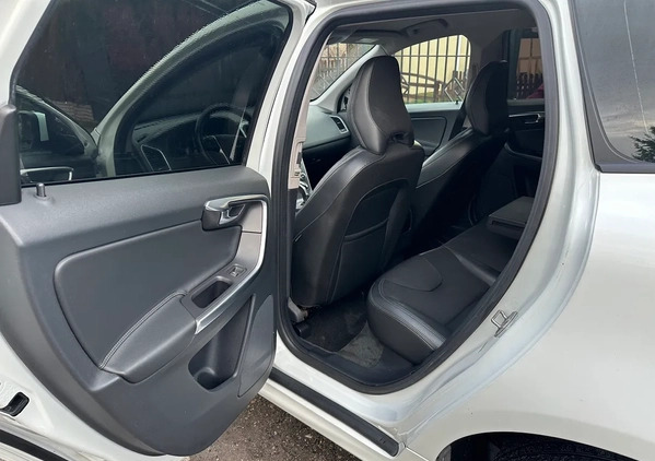 Volvo XC 60 cena 42500 przebieg: 184000, rok produkcji 2016 z Nowa Sarzyna małe 46